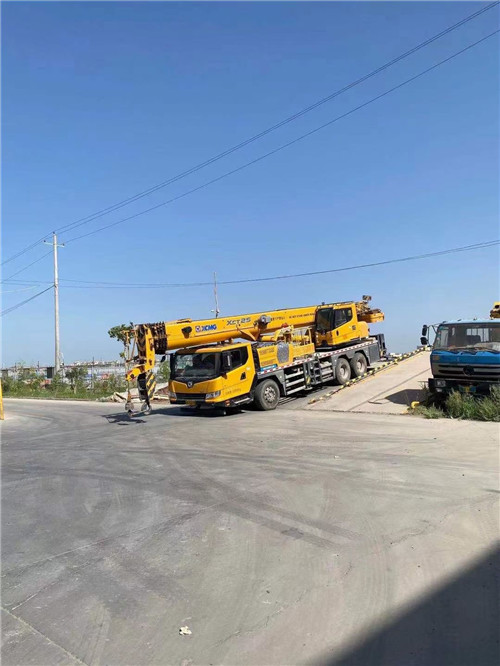 荣成市吊车作业时，可能会产生哪些额外收费项目？